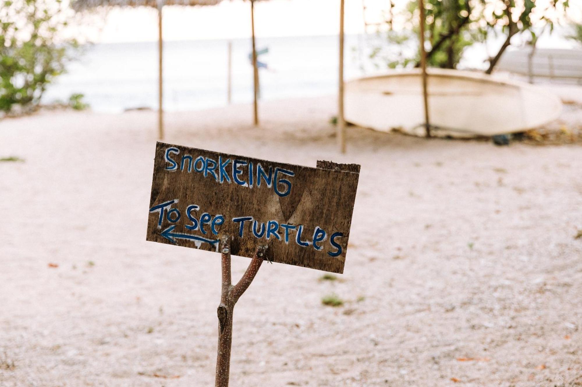 Meno House - Adults Only Hotel Gili Meno Exterior photo